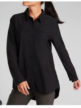 ATHLETA Urbanite Black Wrinkle Resistant Blouse Size Small EUC